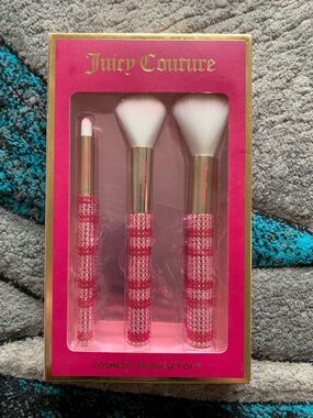 Juicy Couture Pink Rhinestone Sparkly Cosmetic Makeup Brush Set of 3!